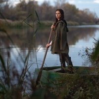 Мария отправляется в заплыв на лодке :: Viktoria Anufrieva Мария отправляется в заплыв на лодке :: Viktoria Anufrieva