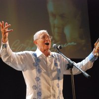 ЕВГЕНИЙ ЕВТУШЕНКО В ВИТЕБСКЕ НА СЛАВЯНСКОМ БАЗАРЕ В 2009 ГОДУ :: Юрий Иванов