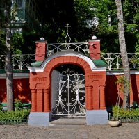 Свято-Успенский Псково-Печерский монастырь :: Виктор Осипчук