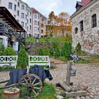 Территория у бара "Black Bull" :: Лия ☼