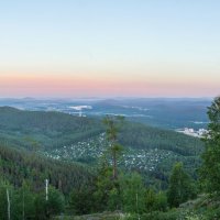 Рассвет на Миассом (04:40). Ильменский хребет, г. Миасс, Машгородок (панорама). :: Алексей Трухин