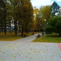 Чебоксары. Сквер им. Михаила Сеспеля осенью. :: Пётр Чернега