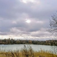 Октябрь у воды... :: Михаил Столяров