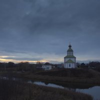 Ильинская церковь в Суздали на закате. :: Михаил Онипенко