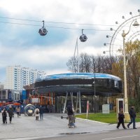 Где то на ВДНХ :: юрий поляков