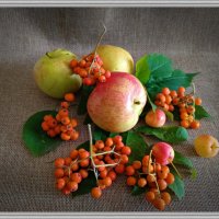 Осенний этюд :: Любовь Сахарова