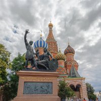 Гражданину Минину и князю Пожарскому благодарная Россия. :: Игорь Сарапулов