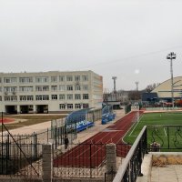 Школьный двор :: Венера Чуйкова