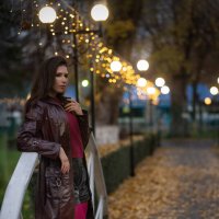 Мария в элегантном, осеннем образе :: Viktoria Anufrieva