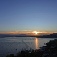 Закат на озере Севан :: Галина 