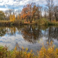 Осень собою любуется, смотртися в зеркало вод... :: Наталья Димова Осень собою любуется, смотртися в зеркало вод... :: Наталья Димова