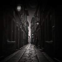 Улица  . Фонарь. :: Serg _