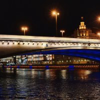 Соединяет мост берега Москвы. :: Татьяна Помогалова