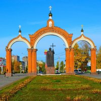 Новочебоксарск. Главные ворота Соборной площади. :: Пётр Чернега