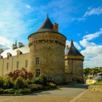 Замок Сийе-ле-Гийом XI век :: Георгий А