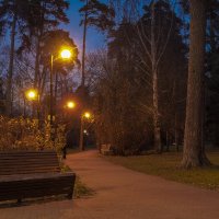 Осенний Вечер в Городе :: юрий поляков