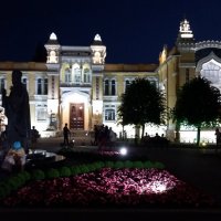 Вечер зажигает огни :: Galina Solovova