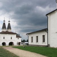 Церкви Богоявления Господня и преподобного Ферапонта над Святыми воротами :: Александр Ильчевский 