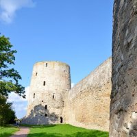 Изборская крепость - главный форпост Средневековой Руси :: Виктор Осипчук