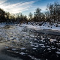 Первый лед на реке :: Александр Силинский