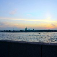 Питер. Вечер. Дворцовая набережная. Панорама: Петропавловская крепость... :: Игорь Тельцов