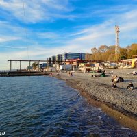 Адлер. Пляж у ТРЦ "Мандарин" :: Нина Бутко