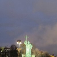 Памятник Владимиру Святославовичу - крестителю Руси. :: Ольга 