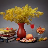 Натюрморт с книгами. :: Лилия * Натюрморт с книгами. :: Лилия *