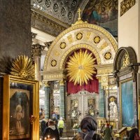 В соборе :: Константин Бобинский