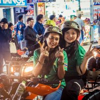 Представительницы турестических фирм. :: Максим 