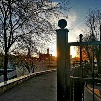 Утро отворяет ворота! :: Vladimir Semenchukov