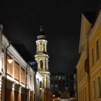 Колокольня храма Николы Чудотворца в Толмачах. 1697 архитектор Шестаков Ф.М. :: Наталья Rosenwasser