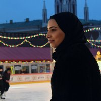 - И улыбка без сомненья вдруг коснётся ваших глаз и хорошее настроение не покинет больше вас - :: Татьяна Помогалова