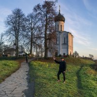 Друзья! Мы любовались с Вами храмом Покрова-на-Нерли :: Сергей Цветков