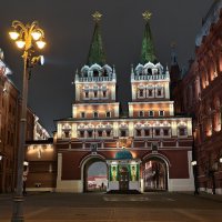 Воскресенские ворота :: <<< Наташа >>>