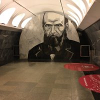 Достоевский... в метро... бдит... :: Владимир Павлов Достоевский... в метро... бдит... :: Владимир Павлов
