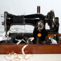 Старая швейная машинка. :: nadyasilyuk Вознюк Старая швейная машинка. :: nadyasilyuk Вознюк