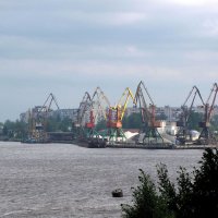 Череповецкий порт :: Александр Ильчевский Череповецкий порт :: Александр Ильчевский