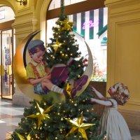 Предновогодняя Москва. ГУМ. :: Наташа *****