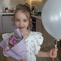 Моя внучка Маша с красивой причёской. :: Лилия *