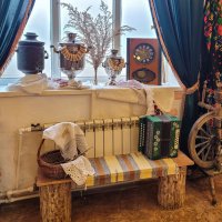 Зашли за сувенирами в Лавочку :: Татьяна Машошина