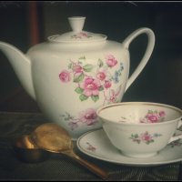 Подготовка к чаепитию... :: Руслан 