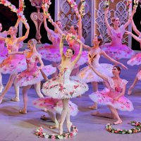 Сцена из балета "Корсар" :: Валерий Судачок