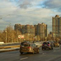 Спешат машины не спешит зима. :: Николай Спешат машины не спешит зима. :: Николай