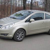 Серебристый Opel Corsa :: Дмитрий Никитин Серебристый Opel Corsa :: Дмитрий Никитин