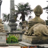 в парке Массандровского дворца :: Ольга 