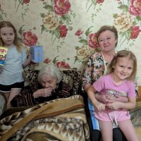 Праздник в семье :: Андрей Хлопонин