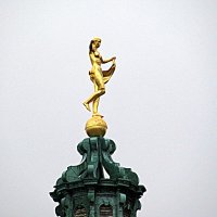 Фрагмент дворца Шарлоттенбург. :: Владимир Драгунский Фрагмент дворца Шарлоттенбург. :: Владимир Драгунский