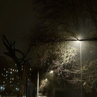 Фонарь , улица, за углом аптека) :: Любовь 