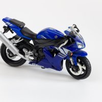 Модель синего мотоцикла :: Александр Синдерёв Модель синего мотоцикла :: Александр Синдерёв